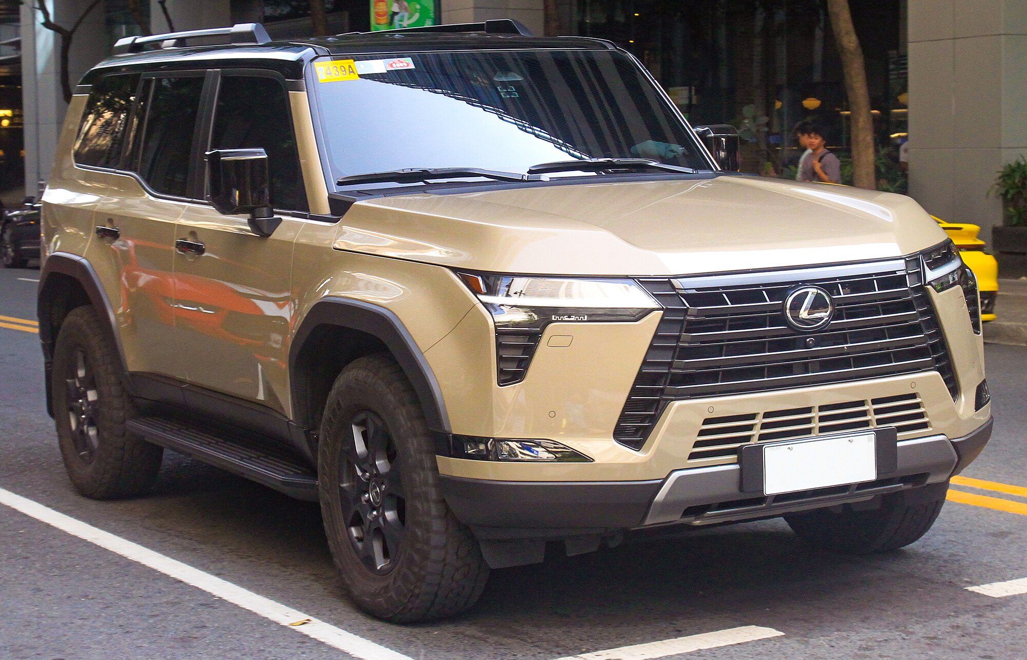 Front three-quarter view of a Tactical Beige Lexus GX 550 Overtrail on all-terrain tyres